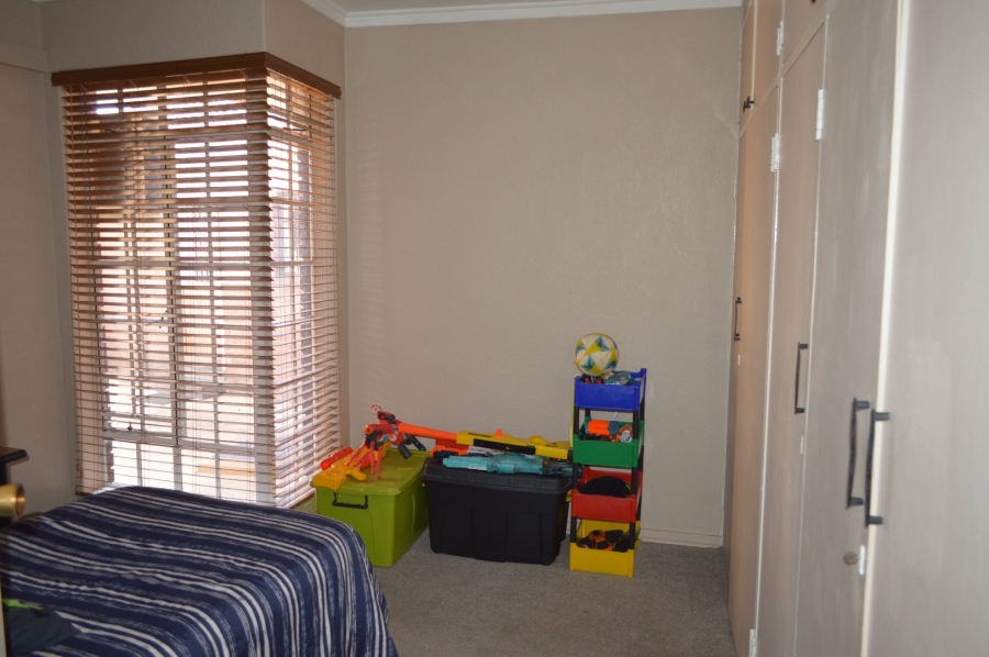 5 Bedroom Property for Sale in Wilkoppies North West